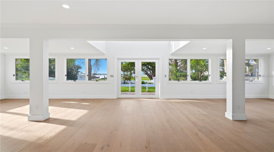 Sarasota, Florida 34242, 5 Bedroom Bedrooms, ,5 Bathroombathrooms,Residential,For Sale,Norsota,0,Mfra4702465