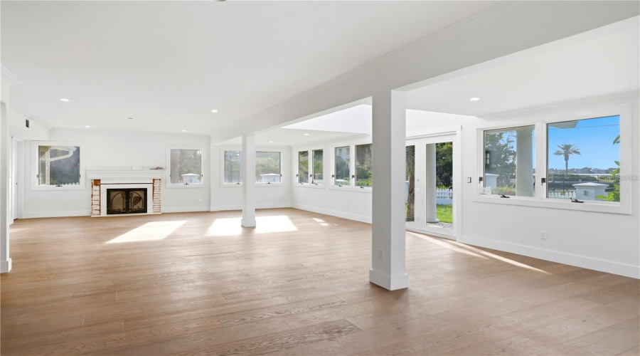 Sarasota, Florida 34242, 5 Bedroom Bedrooms, ,5 Bathroombathrooms,Residential,For Sale,Norsota,0,Mfra4702465