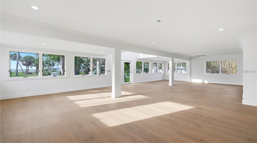 Sarasota, Florida 34242, 5 Bedroom Bedrooms, ,5 Bathroombathrooms,Residential,For Sale,Norsota,0,Mfra4702465