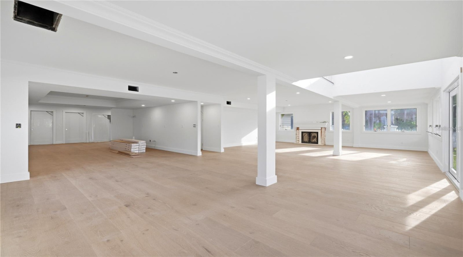 Sarasota, Florida 34242, 5 Bedroom Bedrooms, ,5 Bathroombathrooms,Residential,For Sale,Norsota,0,Mfra4702465