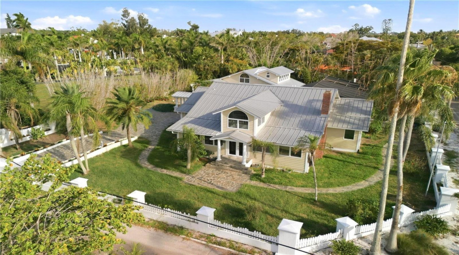 Sarasota, Florida 34242, 5 Bedroom Bedrooms, ,5 Bathroombathrooms,Residential,For Sale,Norsota,0,Mfra4702465