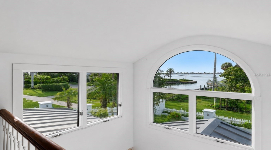 Sarasota, Florida 34242, 5 Bedroom Bedrooms, ,5 Bathroombathrooms,Residential,For Sale,Norsota,0,Mfra4702465