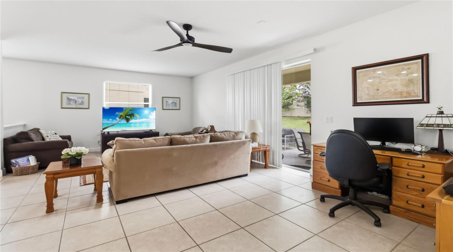 Kissimmee, Florida 34741, 4 Bedroom Bedrooms, ,3 Bathroombathrooms,Residential,For Sale,Forest Ridge,0,Mfrs5154697