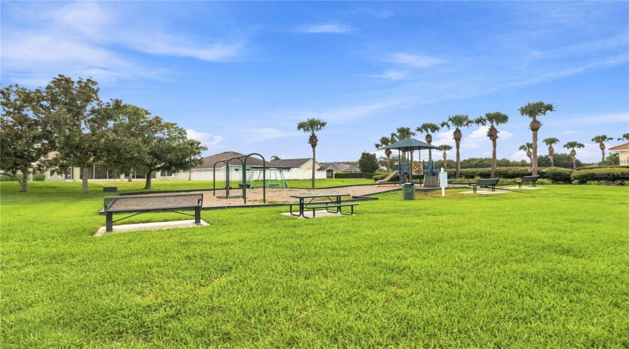 Kissimmee, Florida 34741, 4 Bedroom Bedrooms, ,3 Bathroombathrooms,Residential,For Sale,Forest Ridge,0,Mfrs5154697