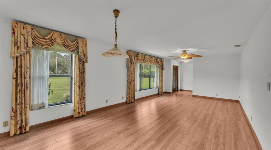 Lakeland, Florida 33809, 3 Bedroom Bedrooms, ,2 Bathroombathrooms,Residential,For Sale,Moore,0,Mfrl4963674