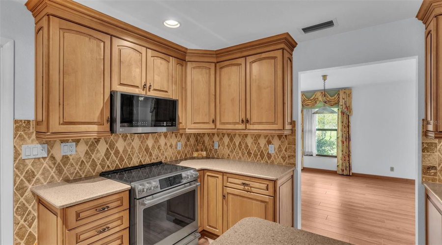 Lakeland, Florida 33809, 3 Bedroom Bedrooms, ,2 Bathroombathrooms,Residential,For Sale,Moore,0,Mfrl4963674