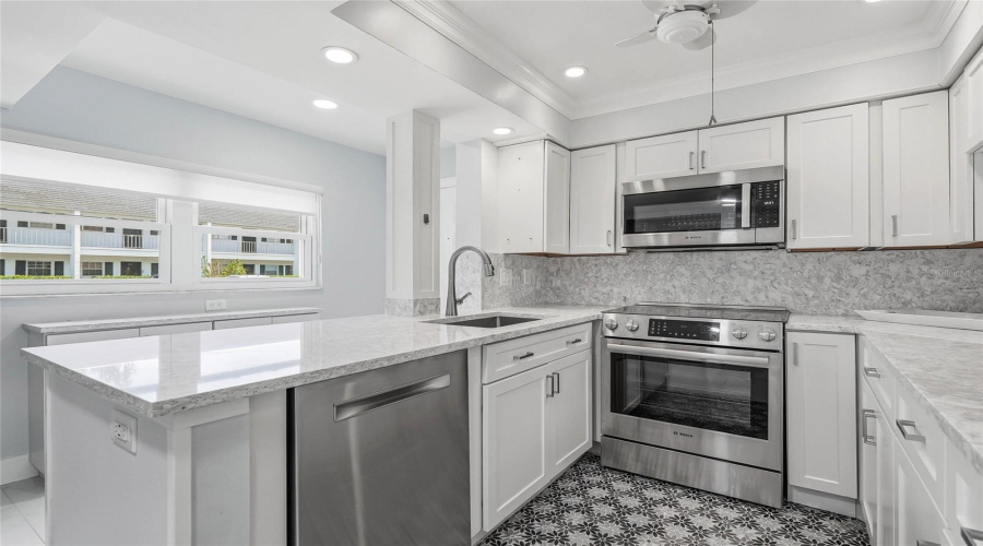 Bradenton, Florida 34207, 2 Bedroom Bedrooms, ,2 Bathroombathrooms,Residential,For Sale,46Th Avenue,0,Mfrtb8525764