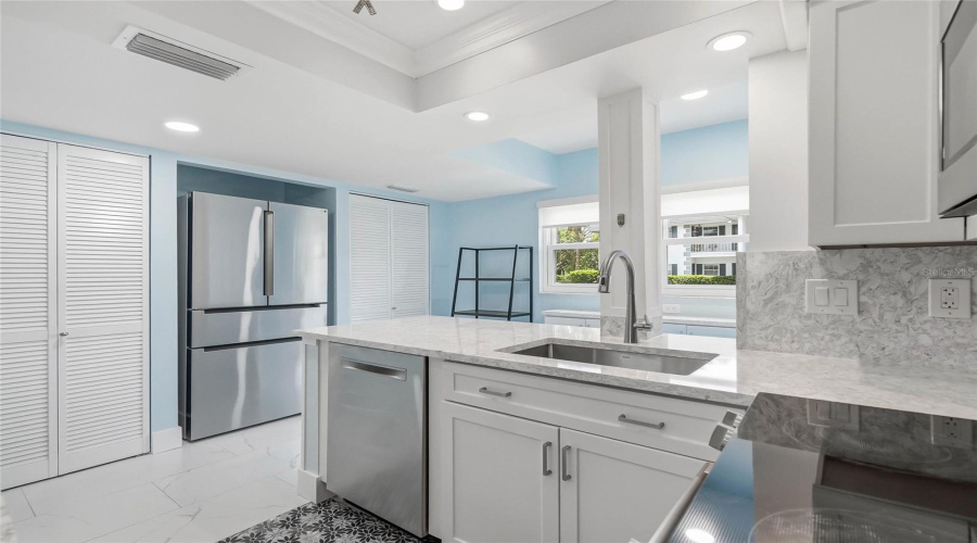 Bradenton, Florida 34207, 2 Bedroom Bedrooms, ,2 Bathroombathrooms,Residential,For Sale,46Th Avenue,0,Mfrtb8525764