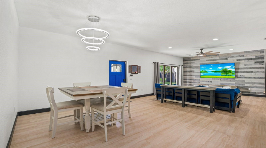 Sarasota, Florida 34237, 3 Bedroom Bedrooms, ,2 Bathroombathrooms,Residential,For Sale,Shade,0,Mfrn6143460
