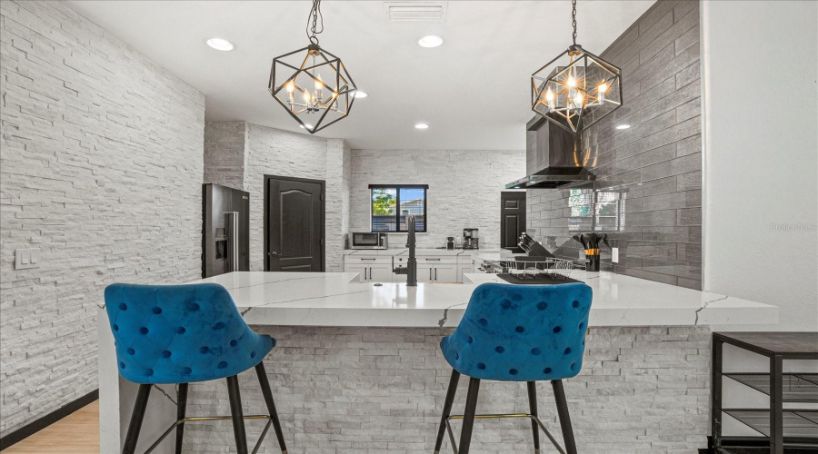 Sarasota, Florida 34237, 3 Bedroom Bedrooms, ,2 Bathroombathrooms,Residential,For Sale,Shade,0,Mfrn6143460