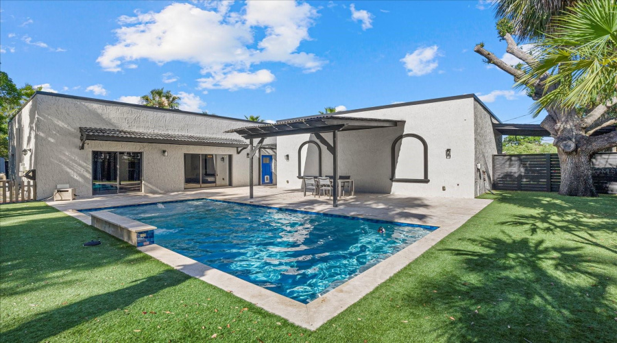 Sarasota, Florida 34237, 3 Bedroom Bedrooms, ,2 Bathroombathrooms,Residential,For Sale,Shade,0,Mfrn6143460
