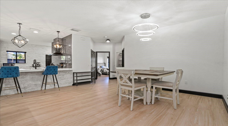 Sarasota, Florida 34237, 3 Bedroom Bedrooms, ,2 Bathroombathrooms,Residential,For Sale,Shade,0,Mfrn6143460