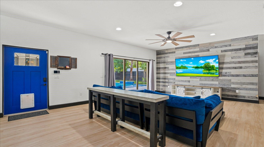Sarasota, Florida 34237, 3 Bedroom Bedrooms, ,2 Bathroombathrooms,Residential,For Sale,Shade,0,Mfrn6143460