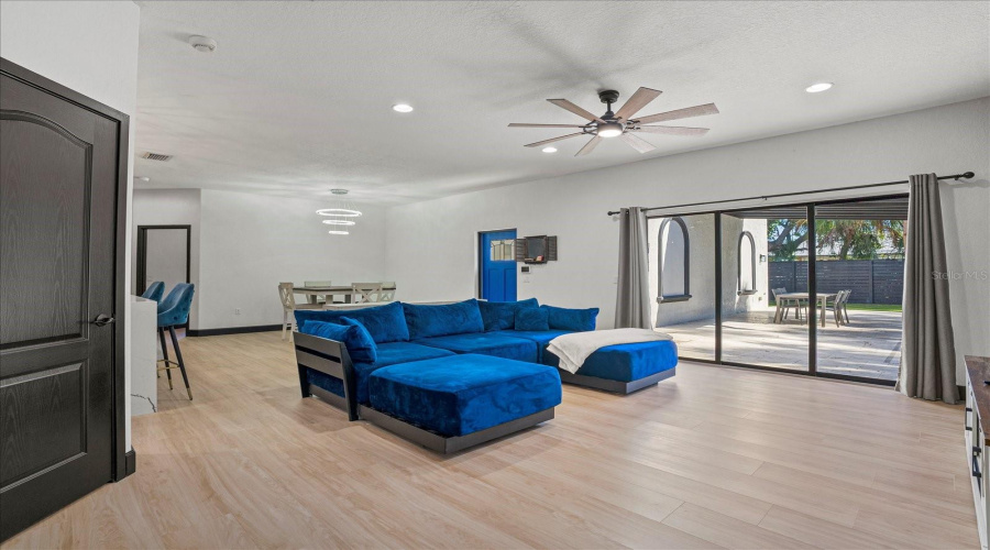Sarasota, Florida 34237, 3 Bedroom Bedrooms, ,2 Bathroombathrooms,Residential,For Sale,Shade,0,Mfrn6143460