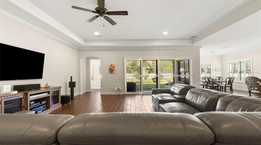 Tampa, Florida 33624, 4 Bedroom Bedrooms, ,3 Bathroombathrooms,Residential,For Sale,Lakecastle,0,Mfrtb8513935