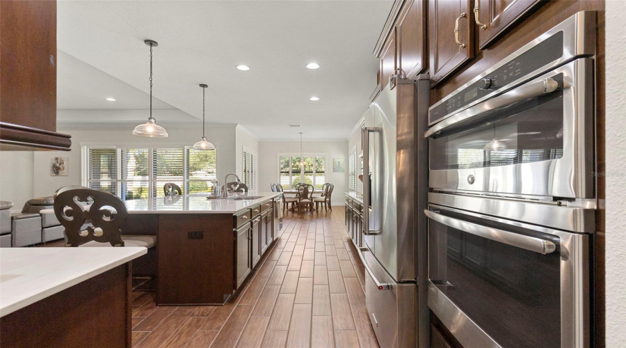 Tampa, Florida 33624, 4 Bedroom Bedrooms, ,3 Bathroombathrooms,Residential,For Sale,Lakecastle,0,Mfrtb8513935
