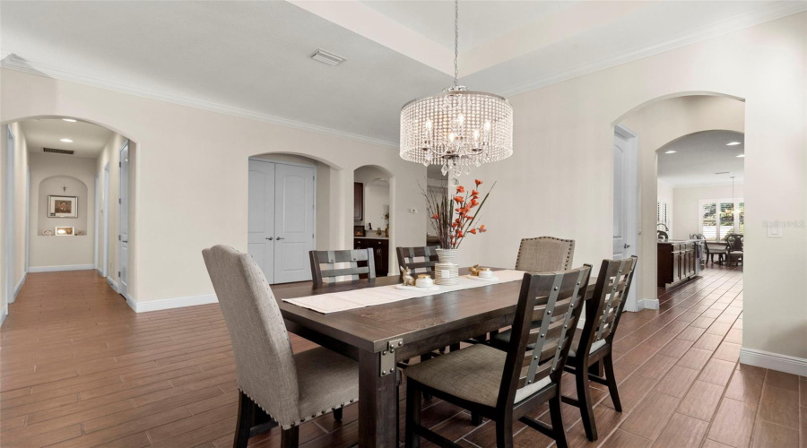 Tampa, Florida 33624, 4 Bedroom Bedrooms, ,3 Bathroombathrooms,Residential,For Sale,Lakecastle,0,Mfrtb8513935