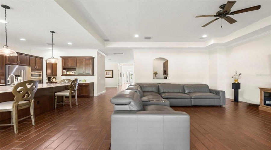 Tampa, Florida 33624, 4 Bedroom Bedrooms, ,3 Bathroombathrooms,Residential,For Sale,Lakecastle,0,Mfrtb8513935