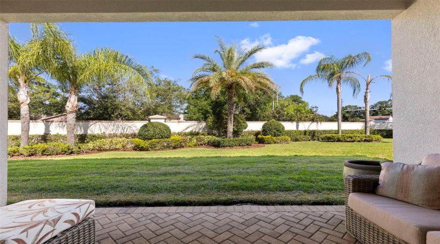 Tampa, Florida 33624, 4 Bedroom Bedrooms, ,3 Bathroombathrooms,Residential,For Sale,Lakecastle,0,Mfrtb8513935