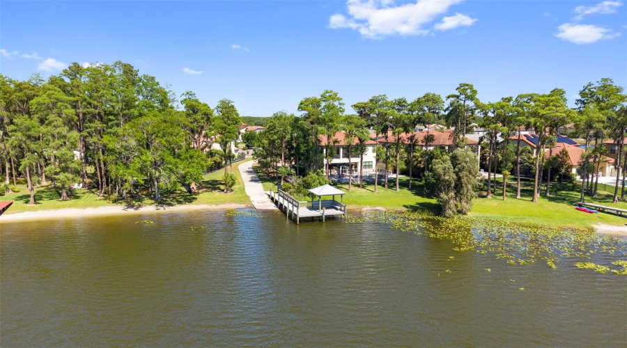 Tampa, Florida 33624, 4 Bedroom Bedrooms, ,3 Bathroombathrooms,Residential,For Sale,Lakecastle,0,Mfrtb8513935