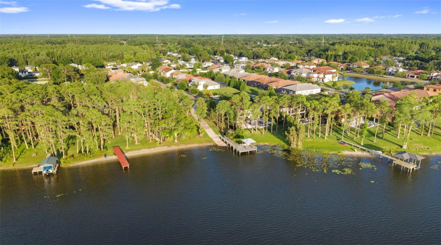 Tampa, Florida 33624, 4 Bedroom Bedrooms, ,3 Bathroombathrooms,Residential,For Sale,Lakecastle,0,Mfrtb8513935