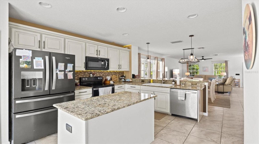 Venice, Florida 34293, 3 Bedroom Bedrooms, ,2 Bathroombathrooms,Residential,For Sale,Sagewood,0,Mfrn6145418