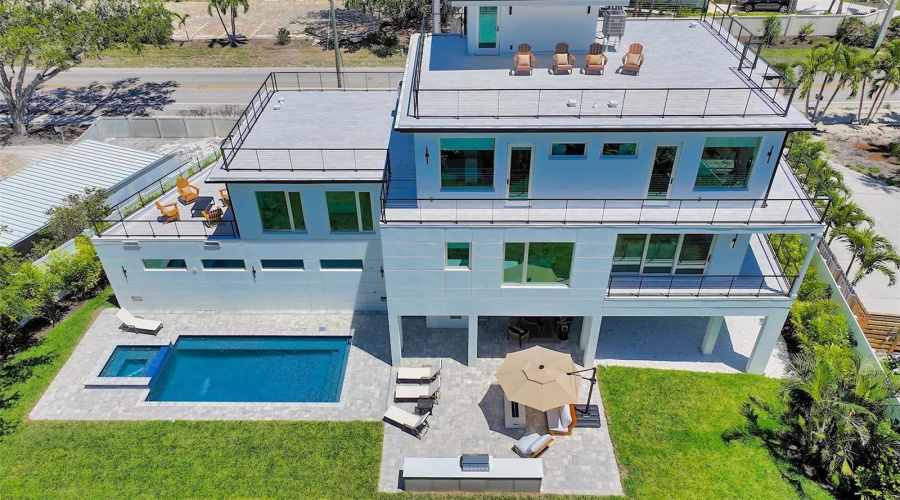 Sarasota, Florida 34242, 4 Bedroom Bedrooms, ,4 Bathroombathrooms,Residential,For Sale,Midnight Pass,0,Mfra4702119