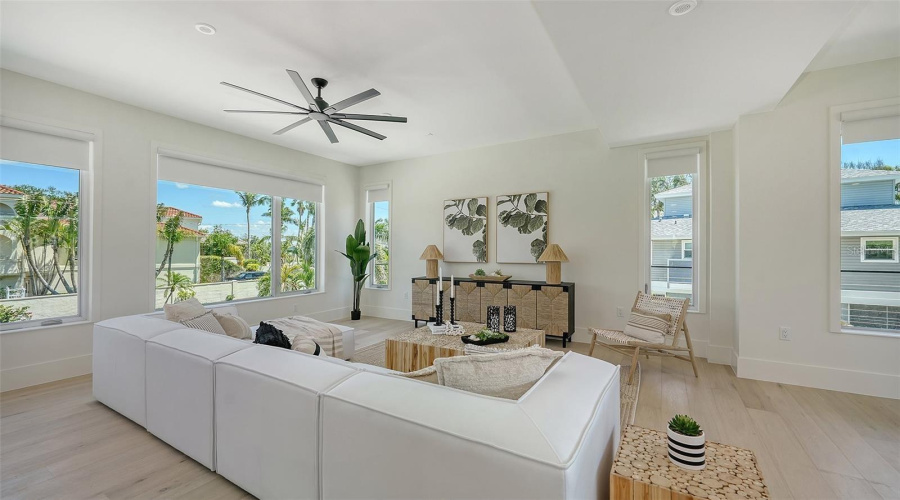 Sarasota, Florida 34242, 4 Bedroom Bedrooms, ,4 Bathroombathrooms,Residential,For Sale,Midnight Pass,0,Mfra4702119