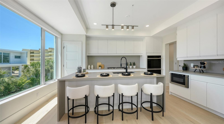 Sarasota, Florida 34242, 4 Bedroom Bedrooms, ,4 Bathroombathrooms,Residential,For Sale,Midnight Pass,0,Mfra4702119