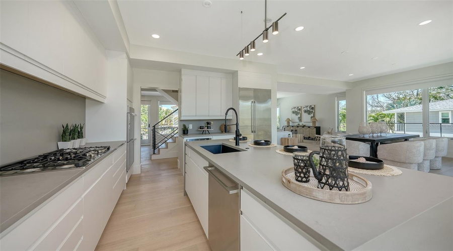 Sarasota, Florida 34242, 4 Bedroom Bedrooms, ,4 Bathroombathrooms,Residential,For Sale,Midnight Pass,0,Mfra4702119