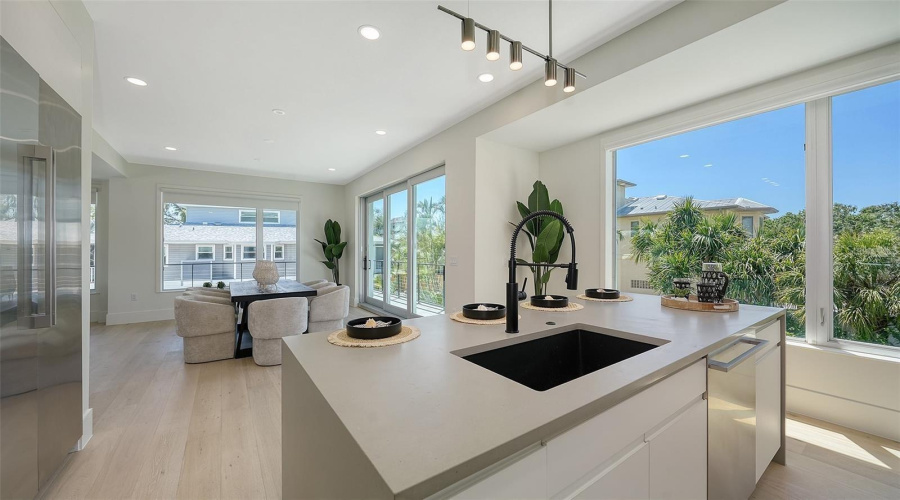 Sarasota, Florida 34242, 4 Bedroom Bedrooms, ,4 Bathroombathrooms,Residential,For Sale,Midnight Pass,0,Mfra4702119