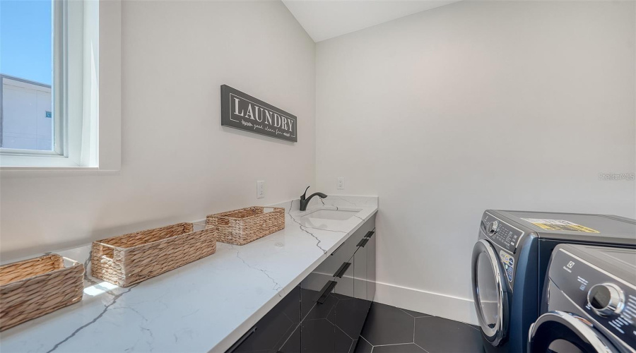 Sarasota, Florida 34242, 4 Bedroom Bedrooms, ,4 Bathroombathrooms,Residential,For Sale,Midnight Pass,0,Mfra4702119
