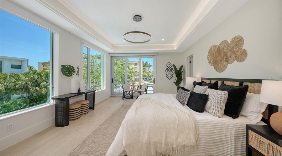 Sarasota, Florida 34242, 4 Bedroom Bedrooms, ,4 Bathroombathrooms,Residential,For Sale,Midnight Pass,0,Mfra4702119