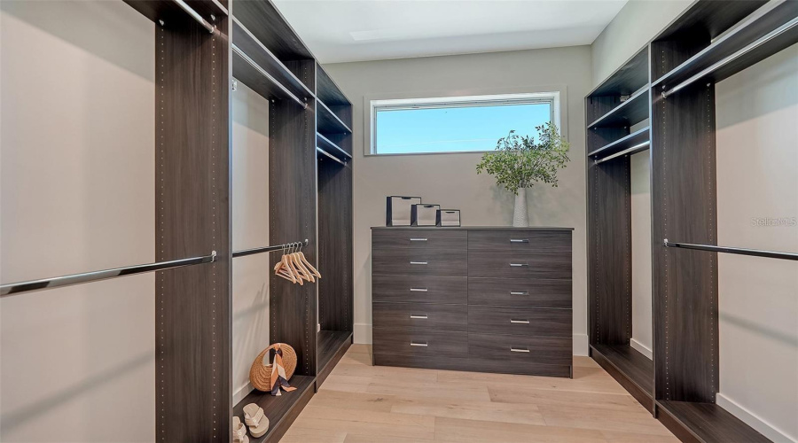 Sarasota, Florida 34242, 4 Bedroom Bedrooms, ,4 Bathroombathrooms,Residential,For Sale,Midnight Pass,0,Mfra4702119