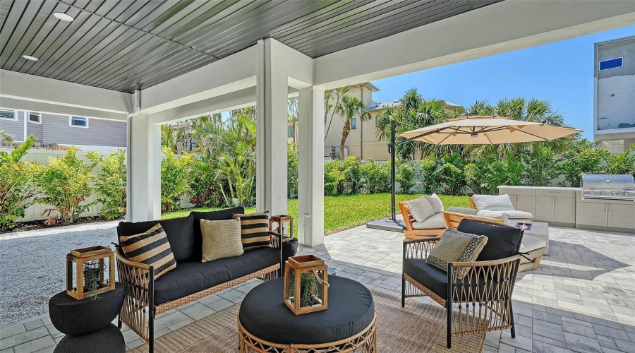 Sarasota, Florida 34242, 4 Bedroom Bedrooms, ,4 Bathroombathrooms,Residential,For Sale,Midnight Pass,0,Mfra4702119