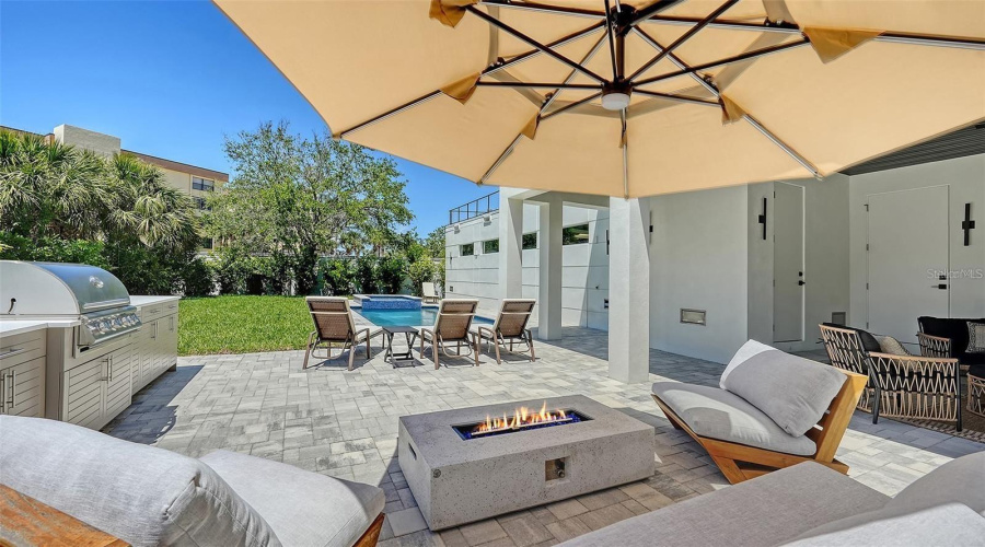 Sarasota, Florida 34242, 4 Bedroom Bedrooms, ,4 Bathroombathrooms,Residential,For Sale,Midnight Pass,0,Mfra4702119