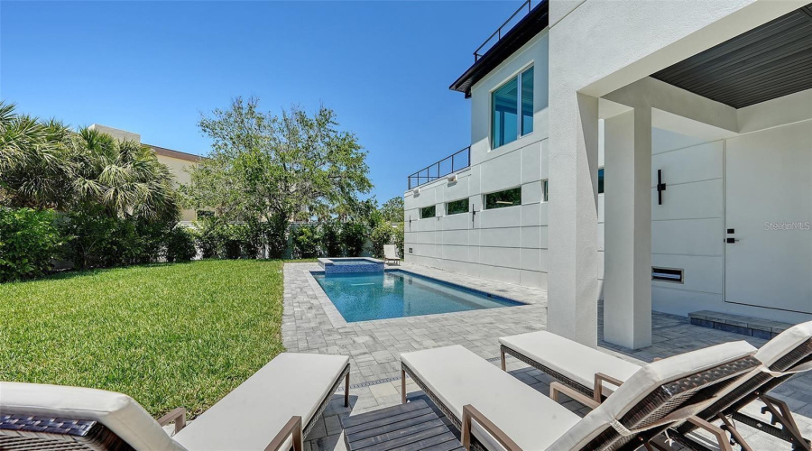 Sarasota, Florida 34242, 4 Bedroom Bedrooms, ,4 Bathroombathrooms,Residential,For Sale,Midnight Pass,0,Mfra4702119