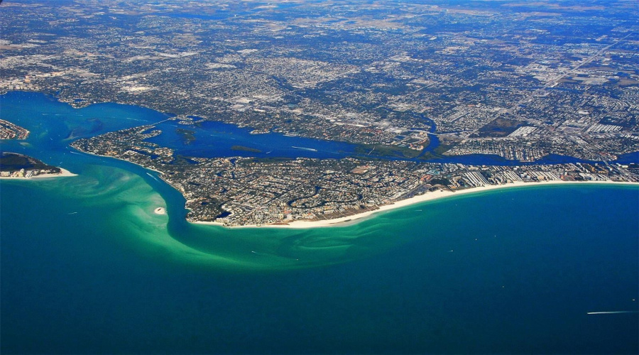 Sarasota, Florida 34242, 4 Bedroom Bedrooms, ,4 Bathroombathrooms,Residential,For Sale,Midnight Pass,0,Mfra4702119