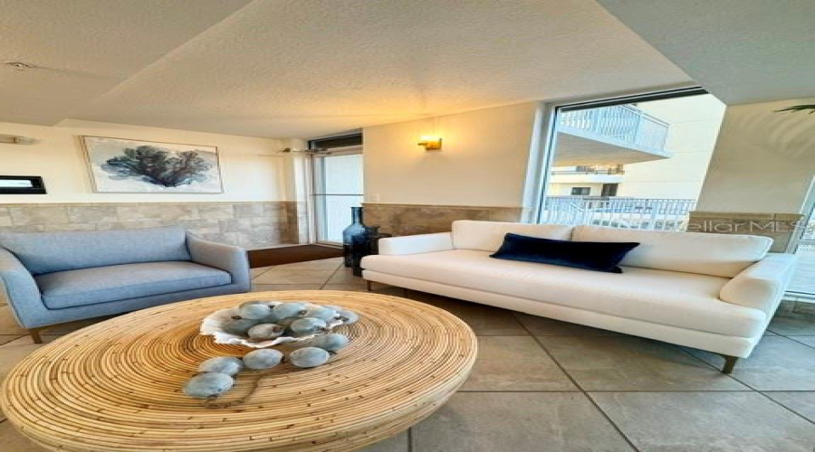 Downstairs Foyer