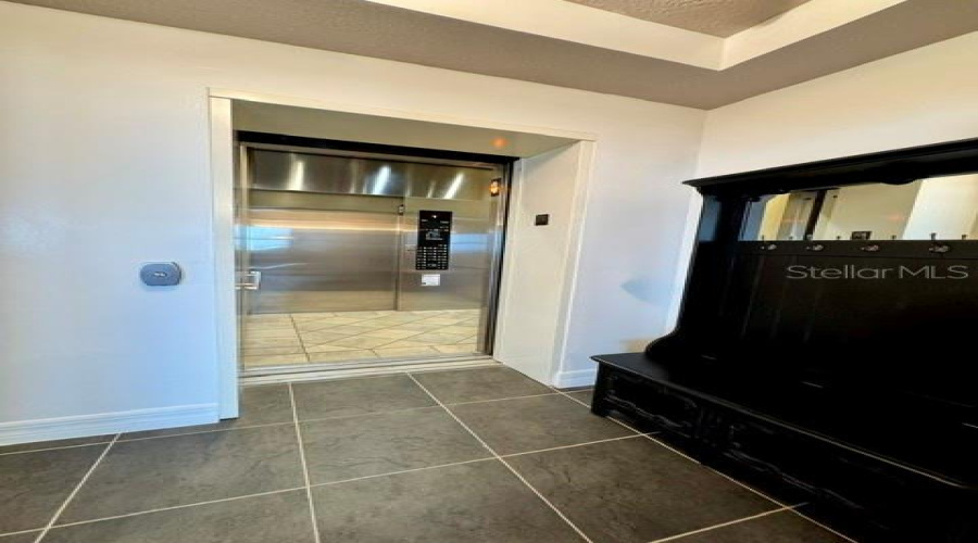 Simi  Private Elevator Directly Into Condo