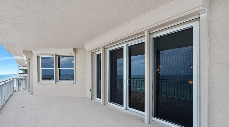 Wraparound Balcony
