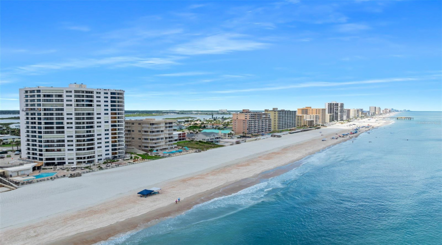 Daytona Beach, Florida 32118, 3 Bedroom Bedrooms, ,3 Bathroombathrooms,Residential,For Sale,Atlantic,0,Mfrv4944000