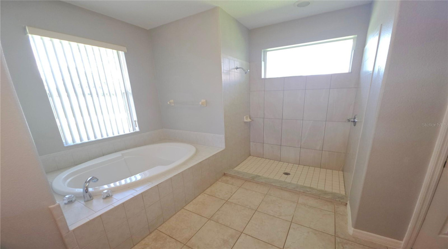 North Port, Florida 34286, 3 Bedroom Bedrooms, ,2 Bathroombathrooms,Residential,For Sale,Langsom,0,Mfrd6148318