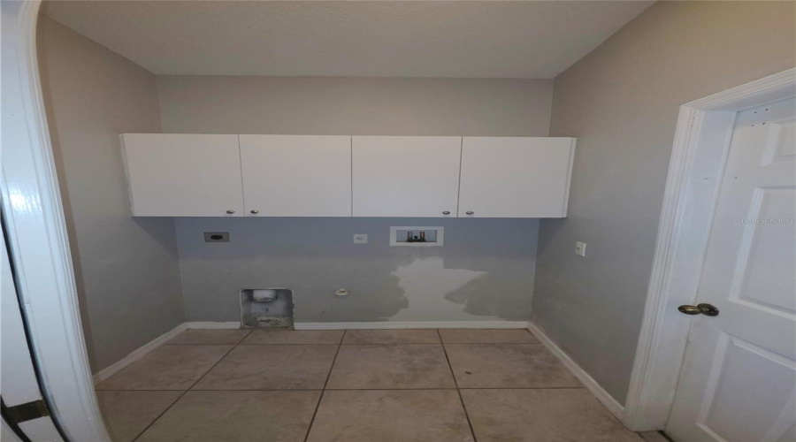 North Port, Florida 34286, 3 Bedroom Bedrooms, ,2 Bathroombathrooms,Residential,For Sale,Langsom,0,Mfrd6148318