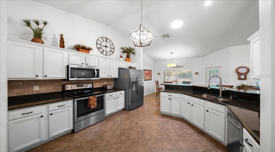Ocala, Florida 34476, 3 Bedroom Bedrooms, ,2 Bathroombathrooms,Residential,For Sale,108Th,0,Mfrom730741