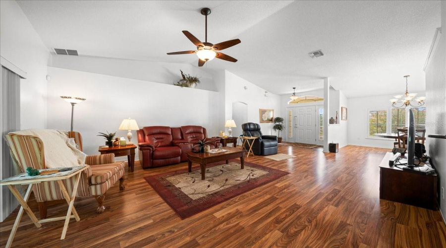 Ocala, Florida 34476, 3 Bedroom Bedrooms, ,2 Bathroombathrooms,Residential,For Sale,108Th,0,Mfrom730741