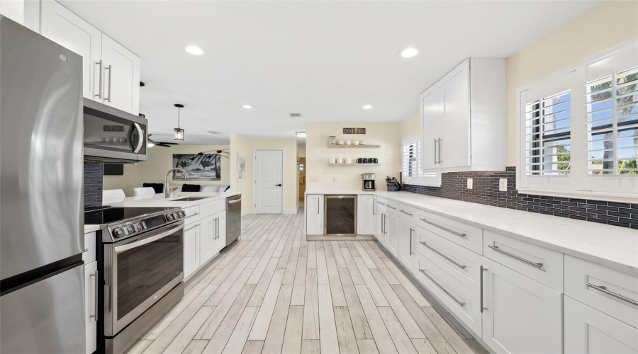 Fully Remodeled Modern Kitchen