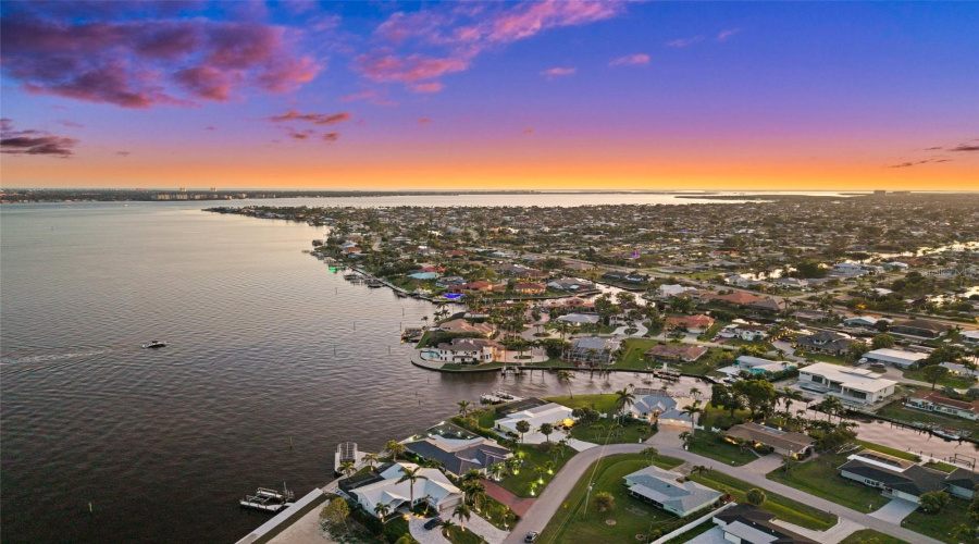 Direct Riverfront In The Evening