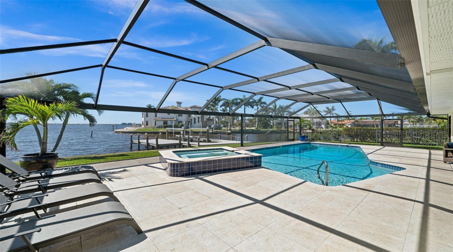 Enjoy The Spa With A View