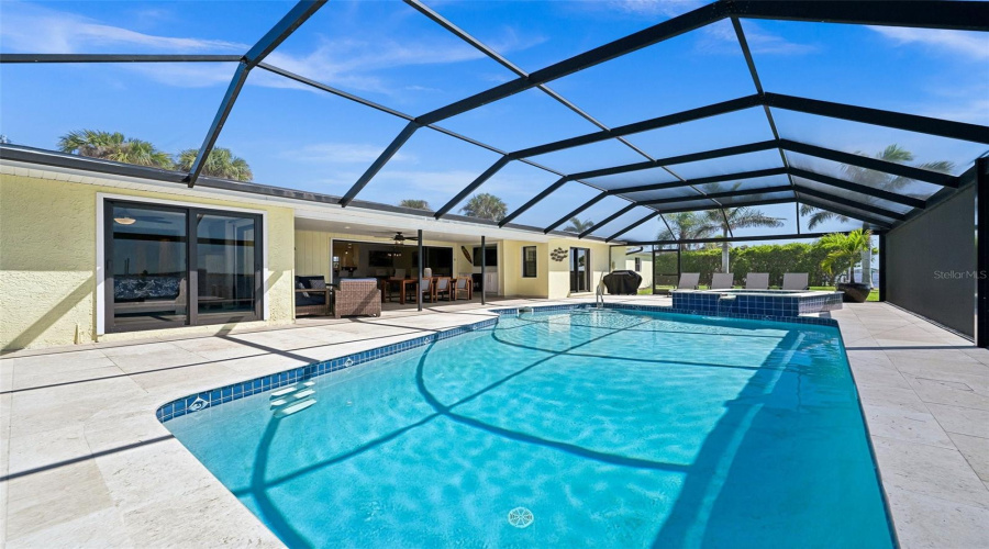 Pool, Spa And Lanai All Screened